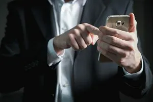 contact image